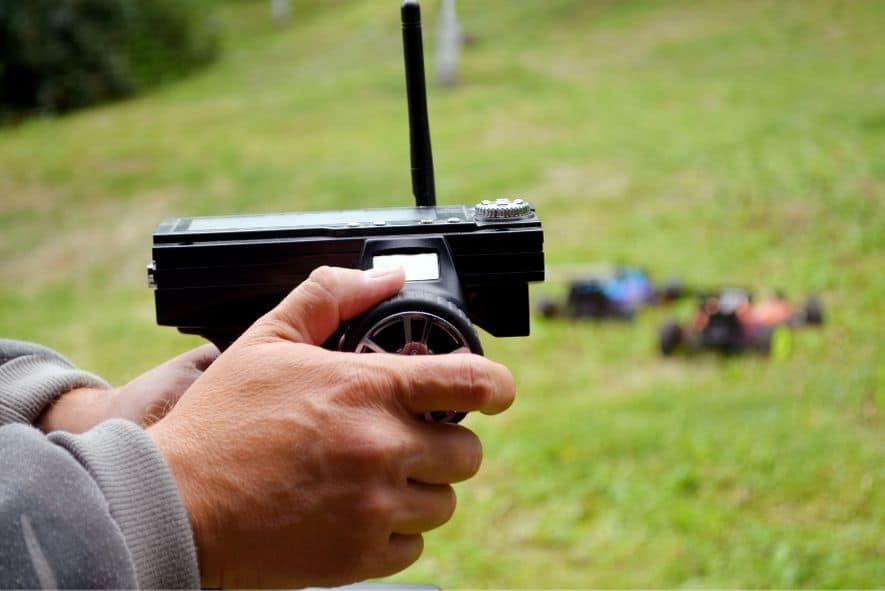 How Fast Is A 2.4 GHz RC Car? Goodies RC