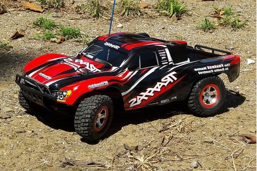 How Do RC Cars Turn? A Complete Guide